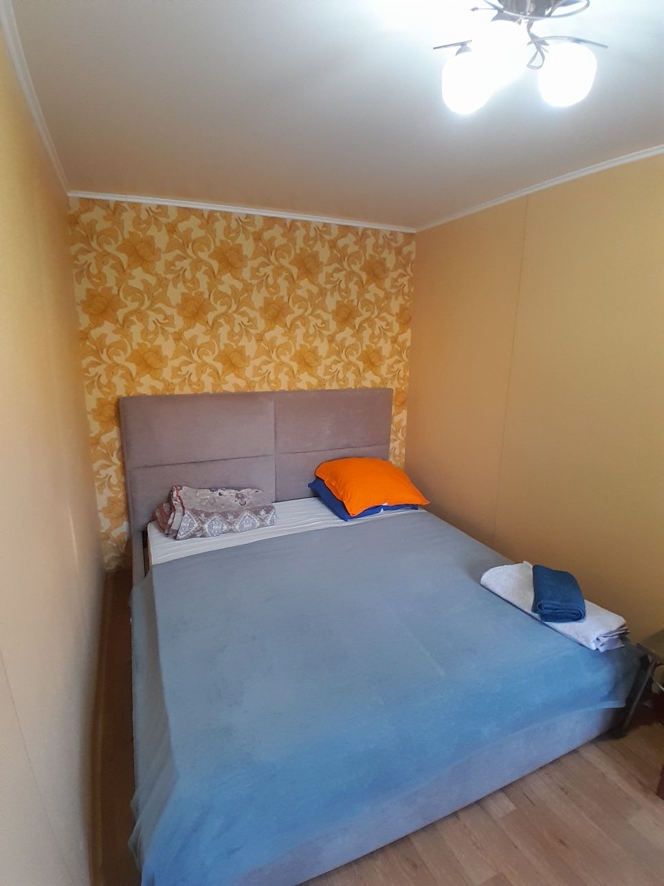 2-комнатнаяЛЮКСкоролевская кровать,огромный диван,TV165см,ваннаJACUZZI