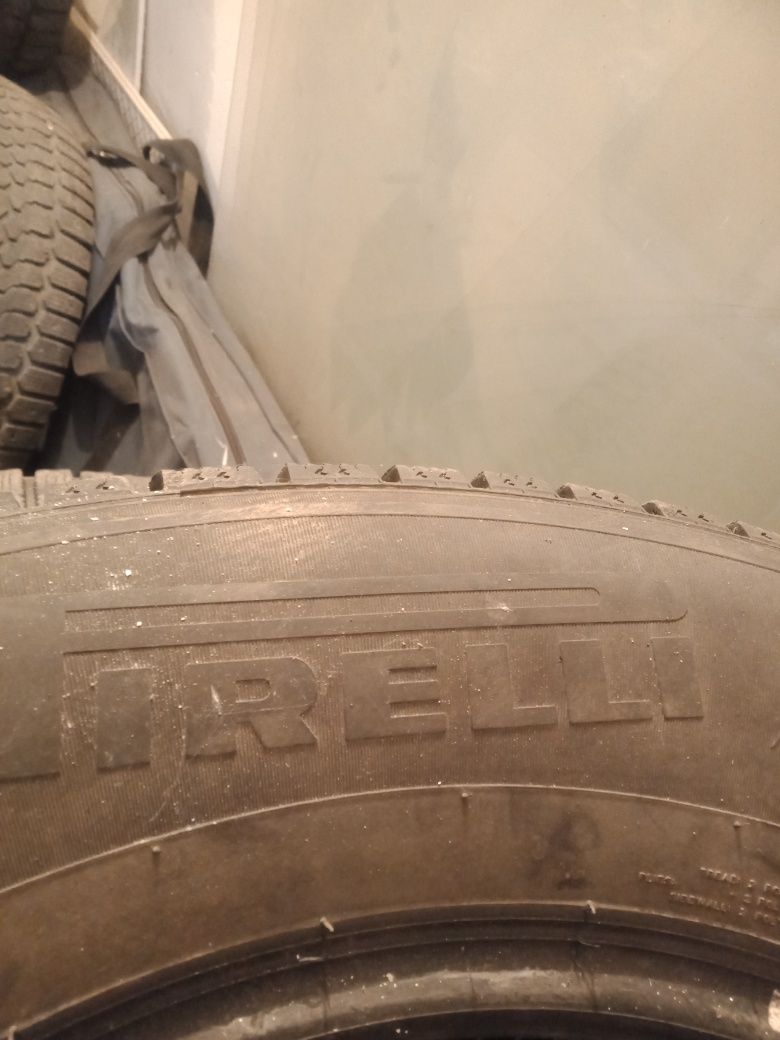 Зимние шины Pirelli 18"