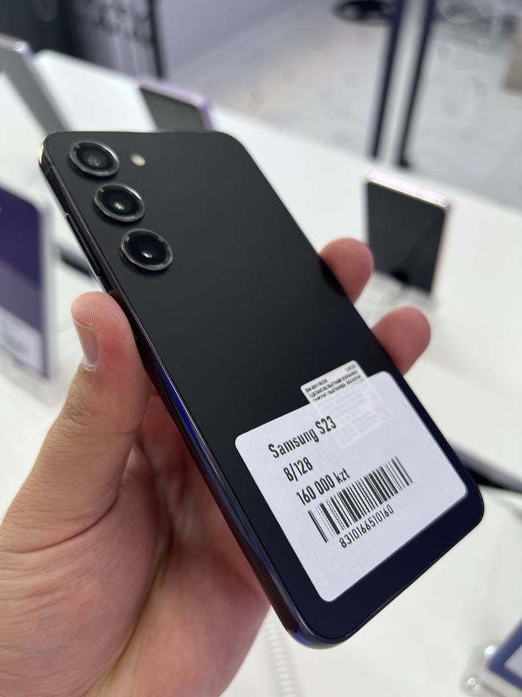 Samsung S23 128gb ozu 8
