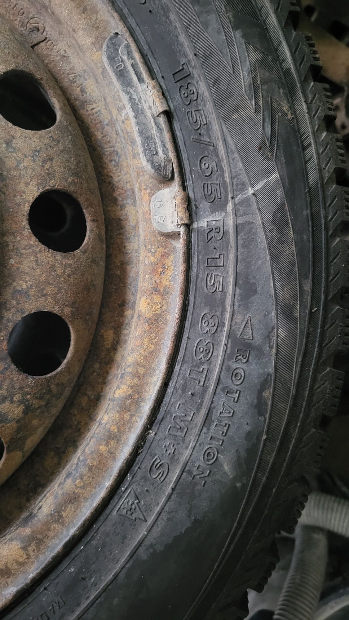 Зимние колеса 185 /65 r15