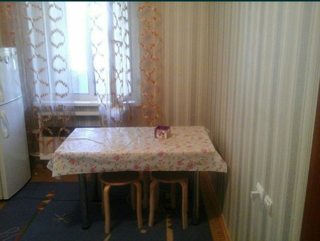 Сдаётся 2 ком Абая 31 командировонным