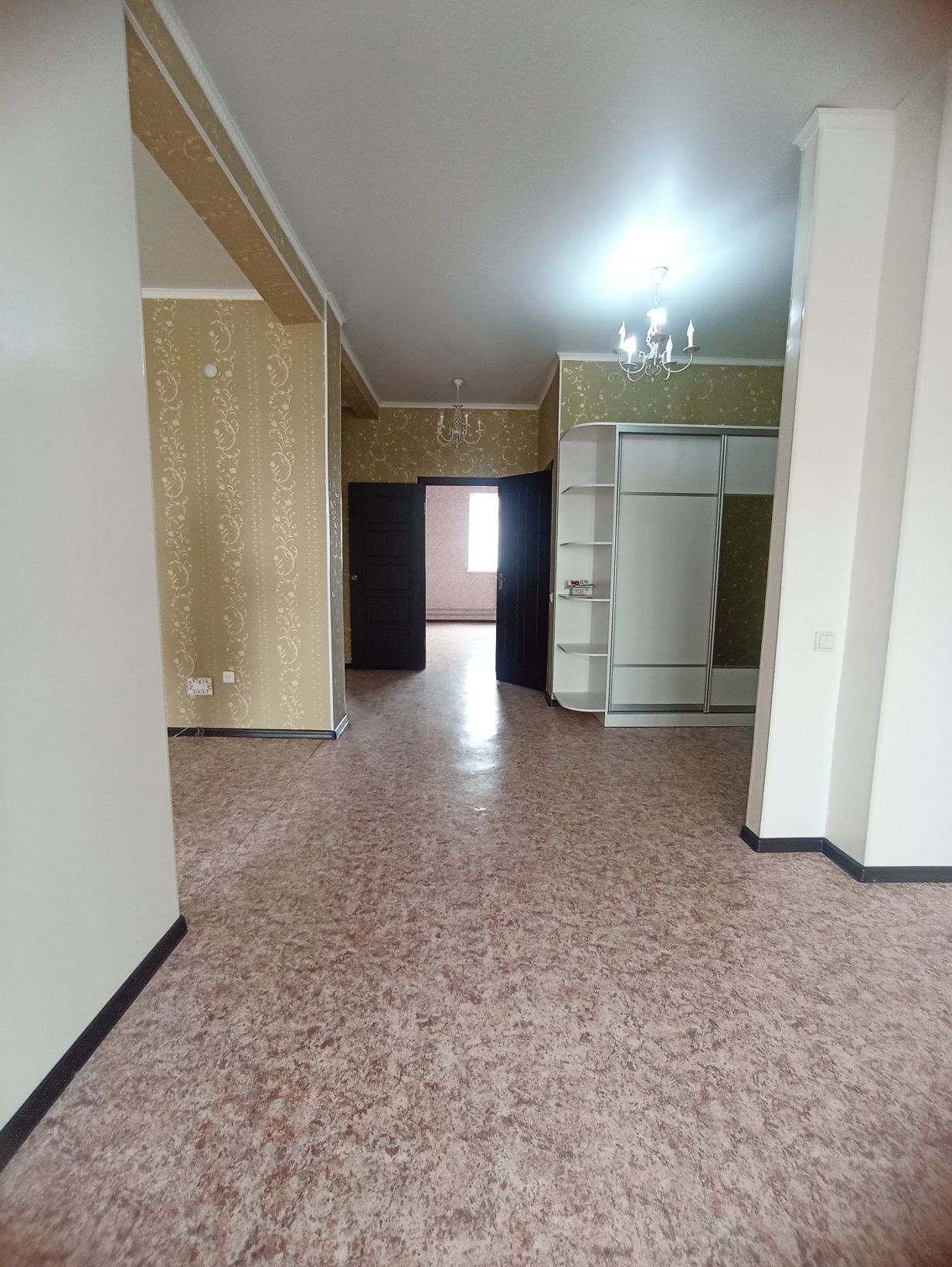 3-комн кв в центре 116 м2 ,Тигу, 4 эт, ЖК