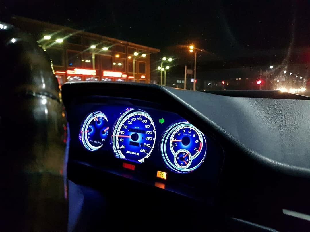 Плазменные шкалы вашего щитка приборов на  Mercedes-Benz E-класс W210