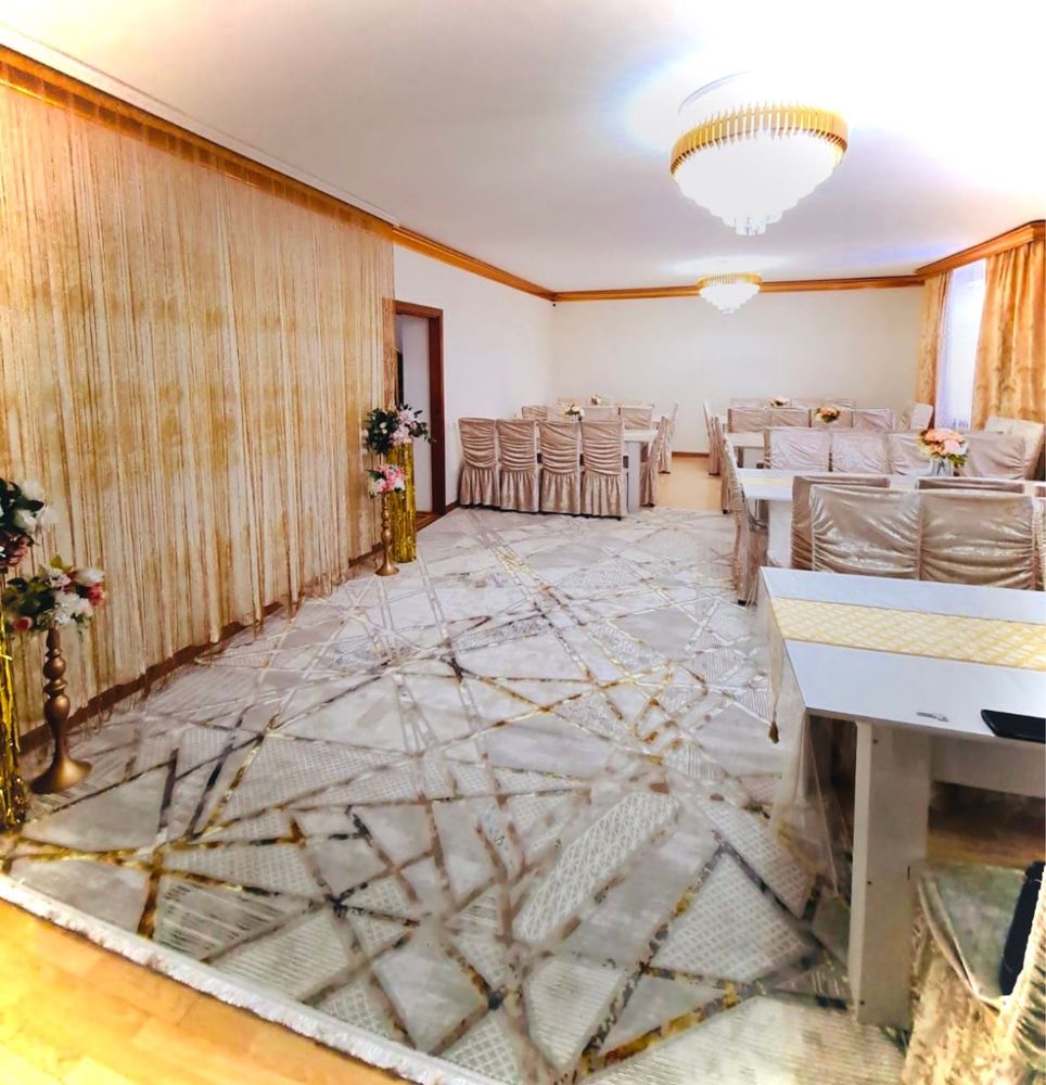 Большой Коттедж без соседей с баней бассейном,крытым навесом