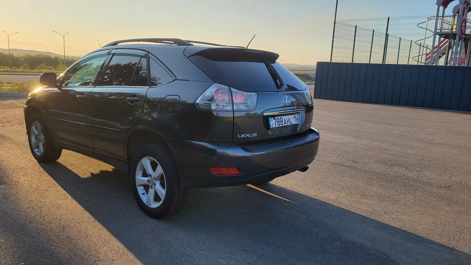 Продам Лексус рх330