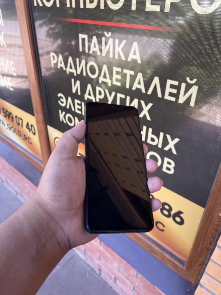Продается новый телефон Poco C71