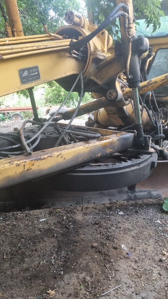 продам грейдер возможно обмен