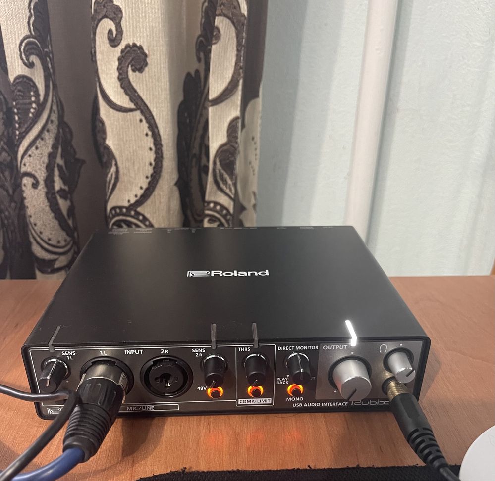 Roland Rubix 24 Аудиокарта