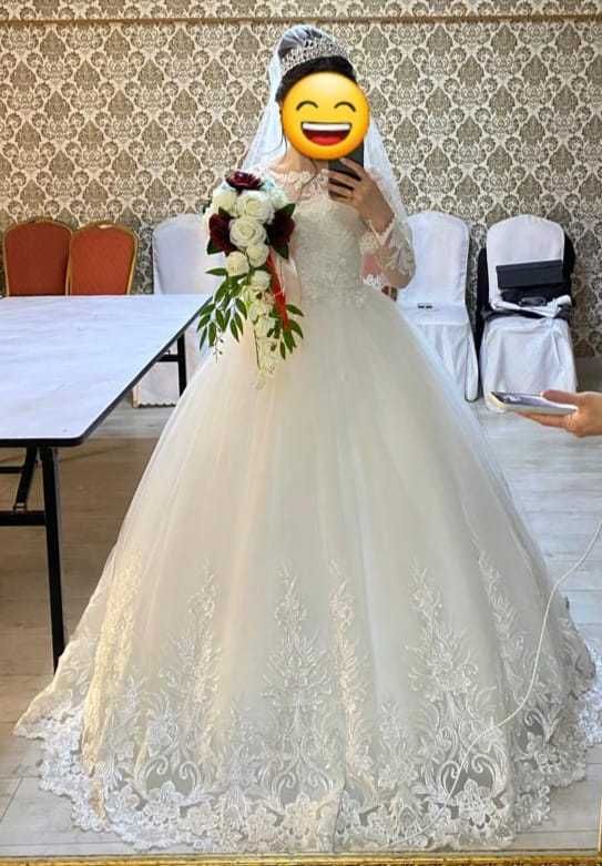 Свадебное платье