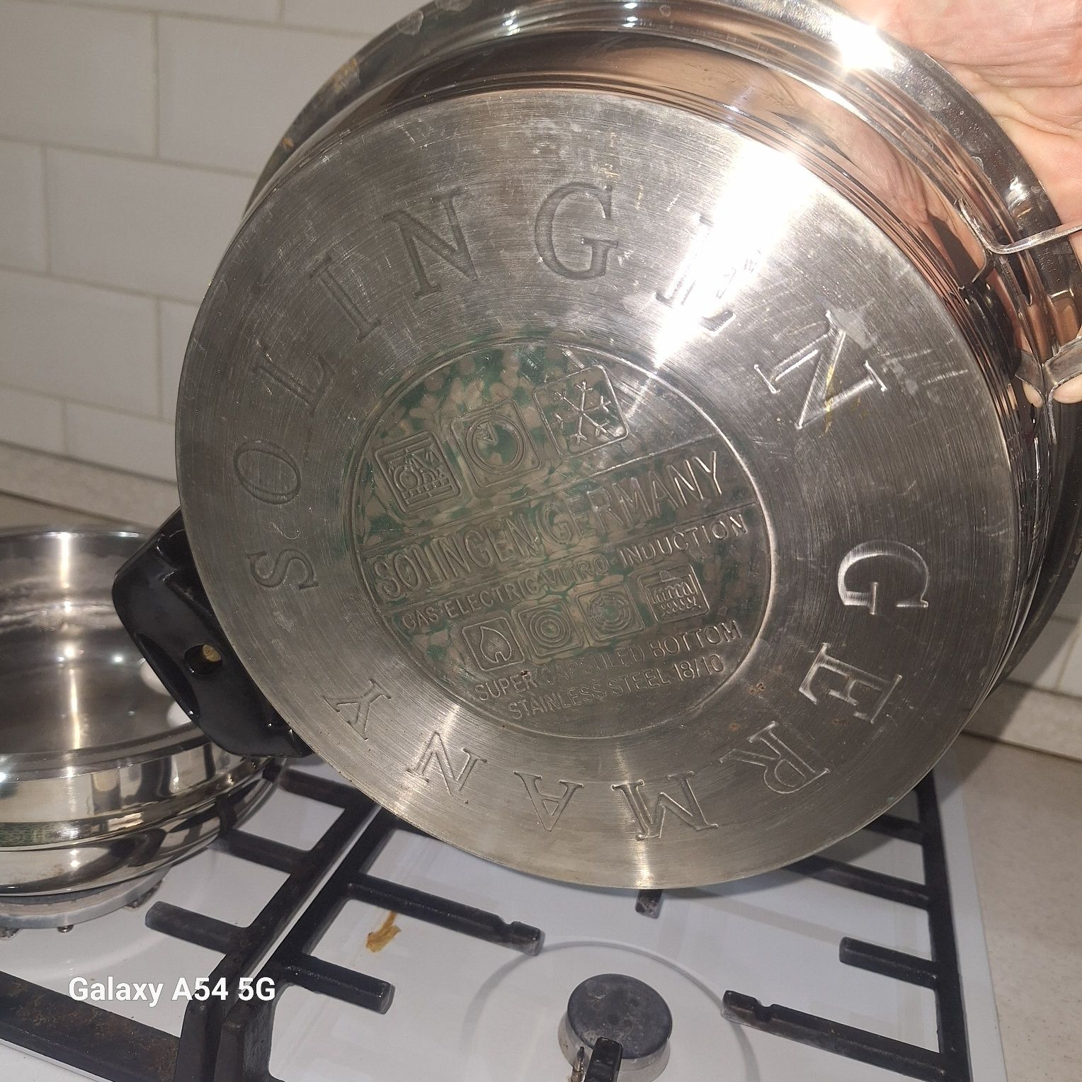 Срочно продам набор  кастрюли и сковороду Solingen