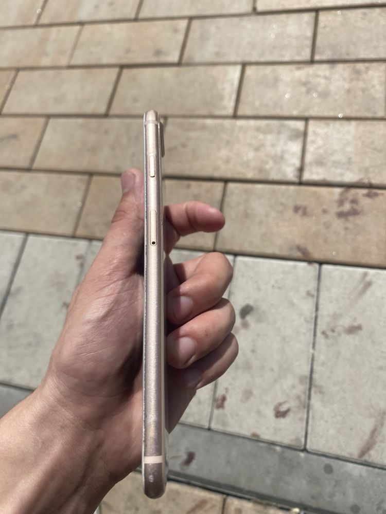 Iphone 8 plus 64gd
