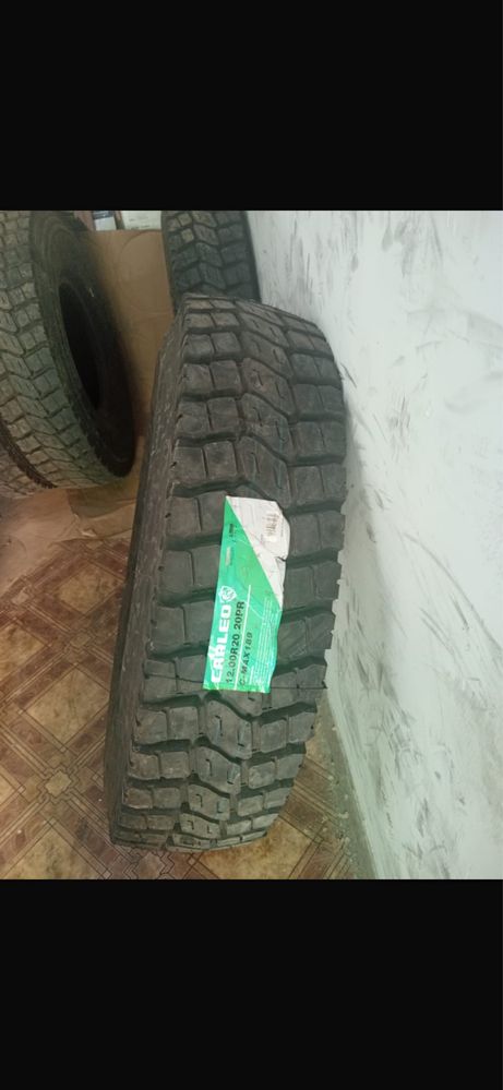 Продам шины 12.00R20 полукарьерка