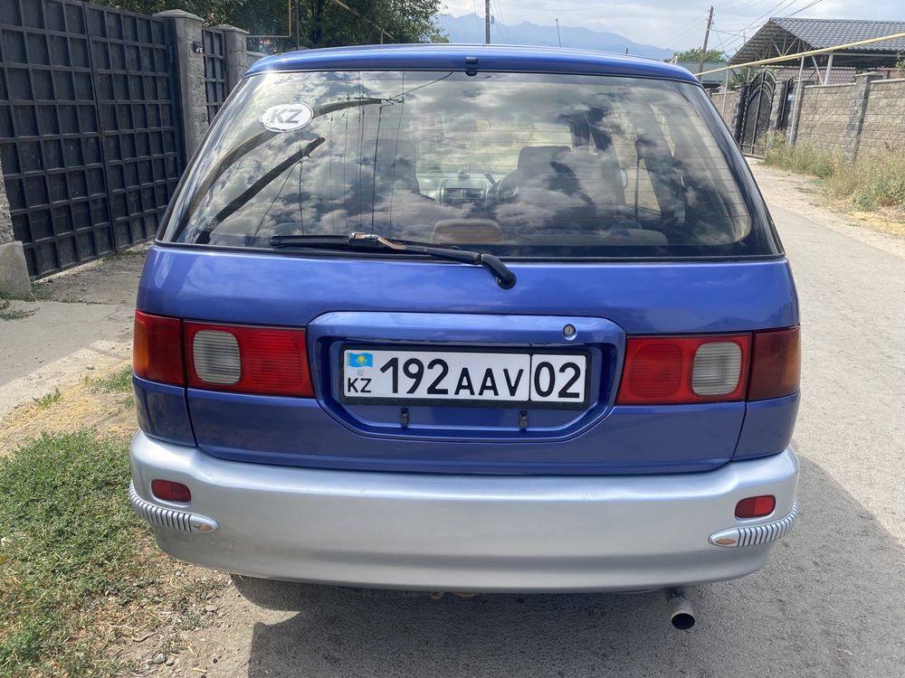 Продается Toyota Ipsum, минивэн.