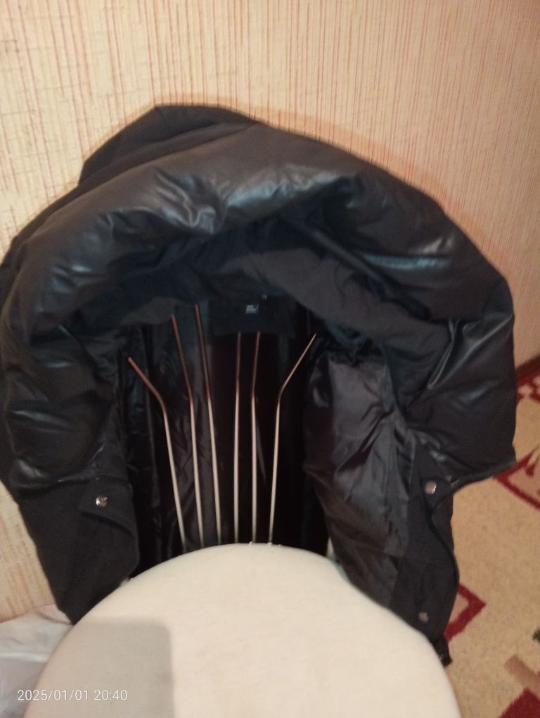 Продам чёрный парка