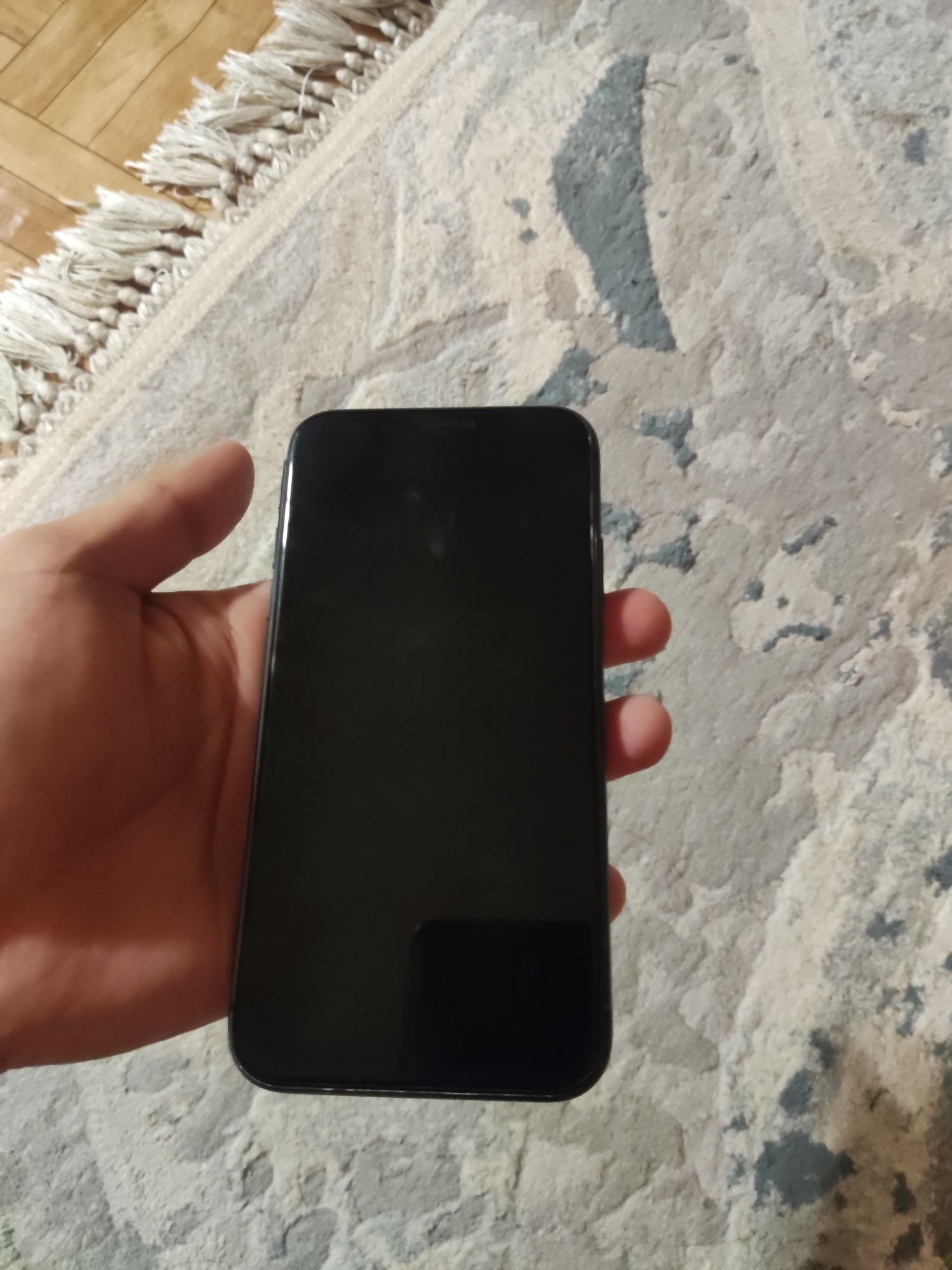 iPhone 11 64/78 в хорошем состоянии