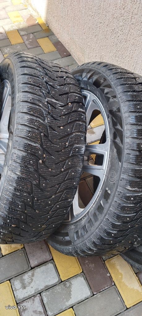 Sailun.235/55r18. Шипы