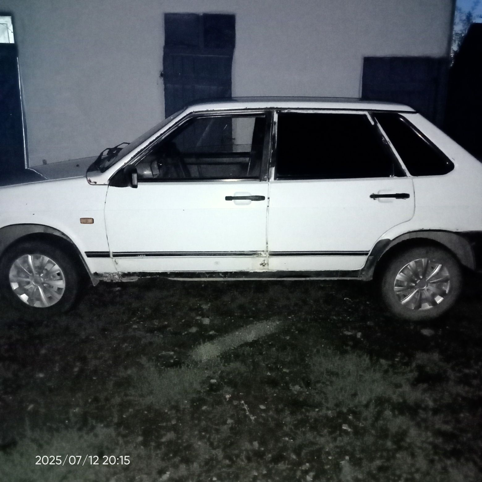 Лада Самара 21099
