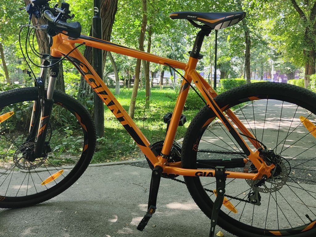 Продам Велосипед Giant Rinkon L.