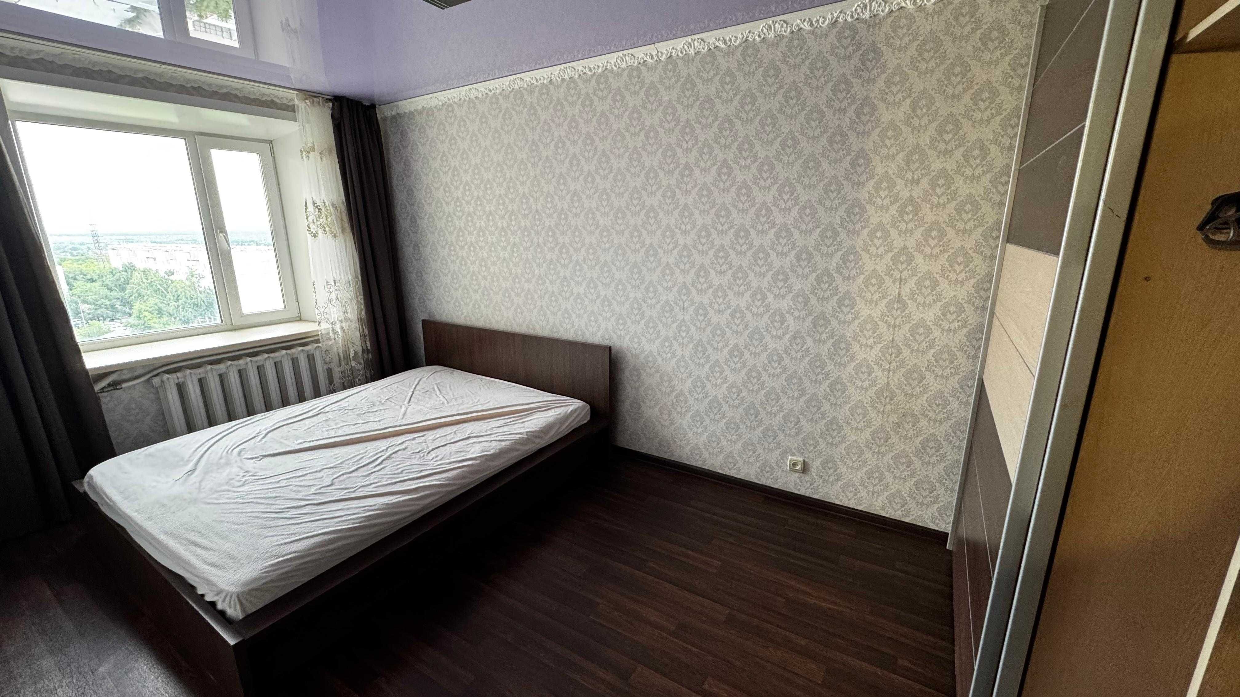 Продам 2х ком квартиру в р-не "Лагуны"