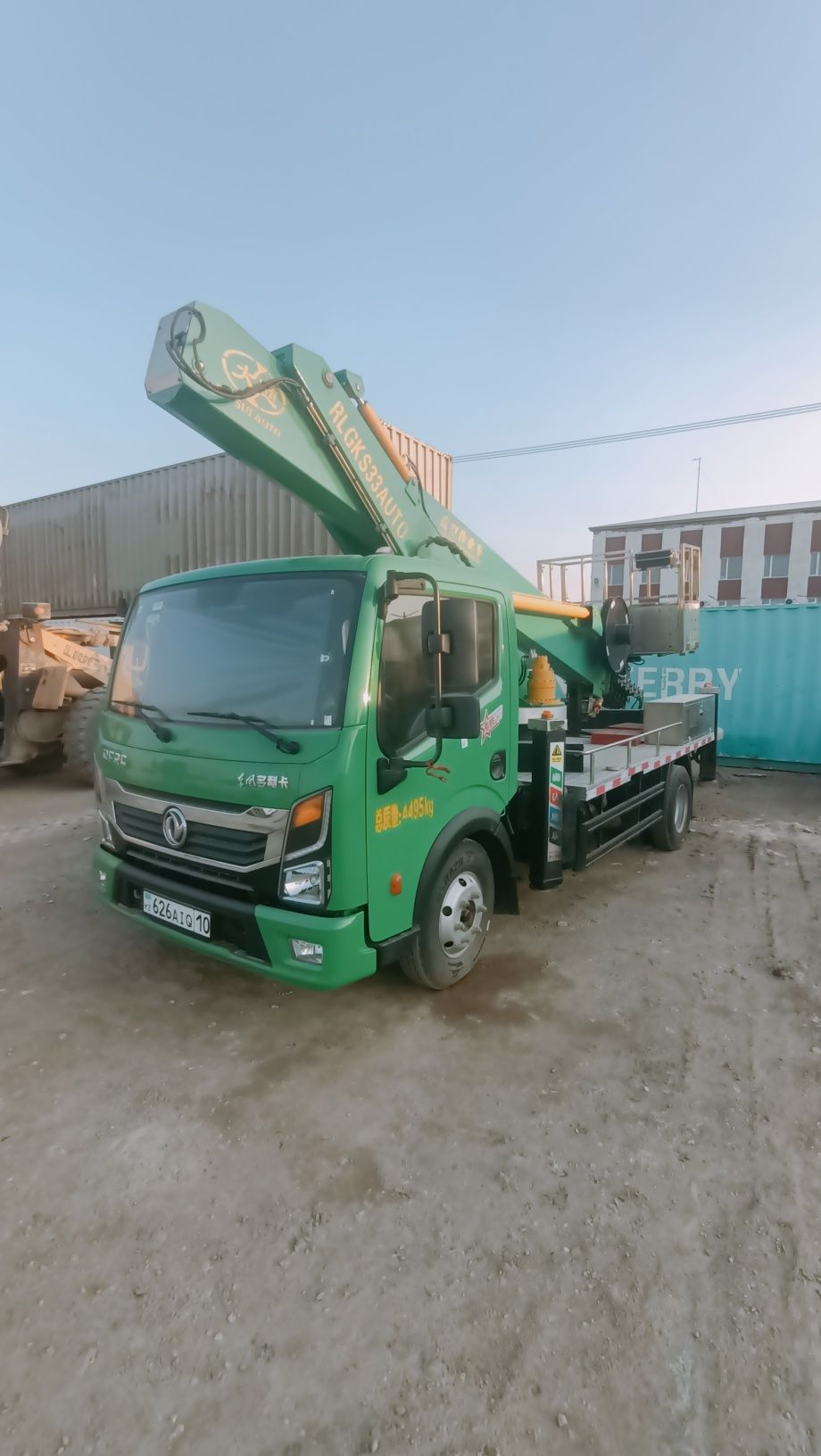 Продам Автовышку АГП -33 метра