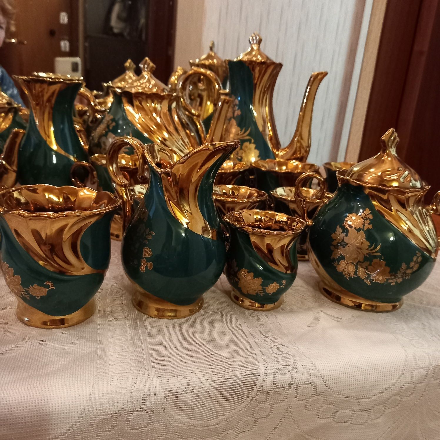 Продам чайно-кофейный сервиз
