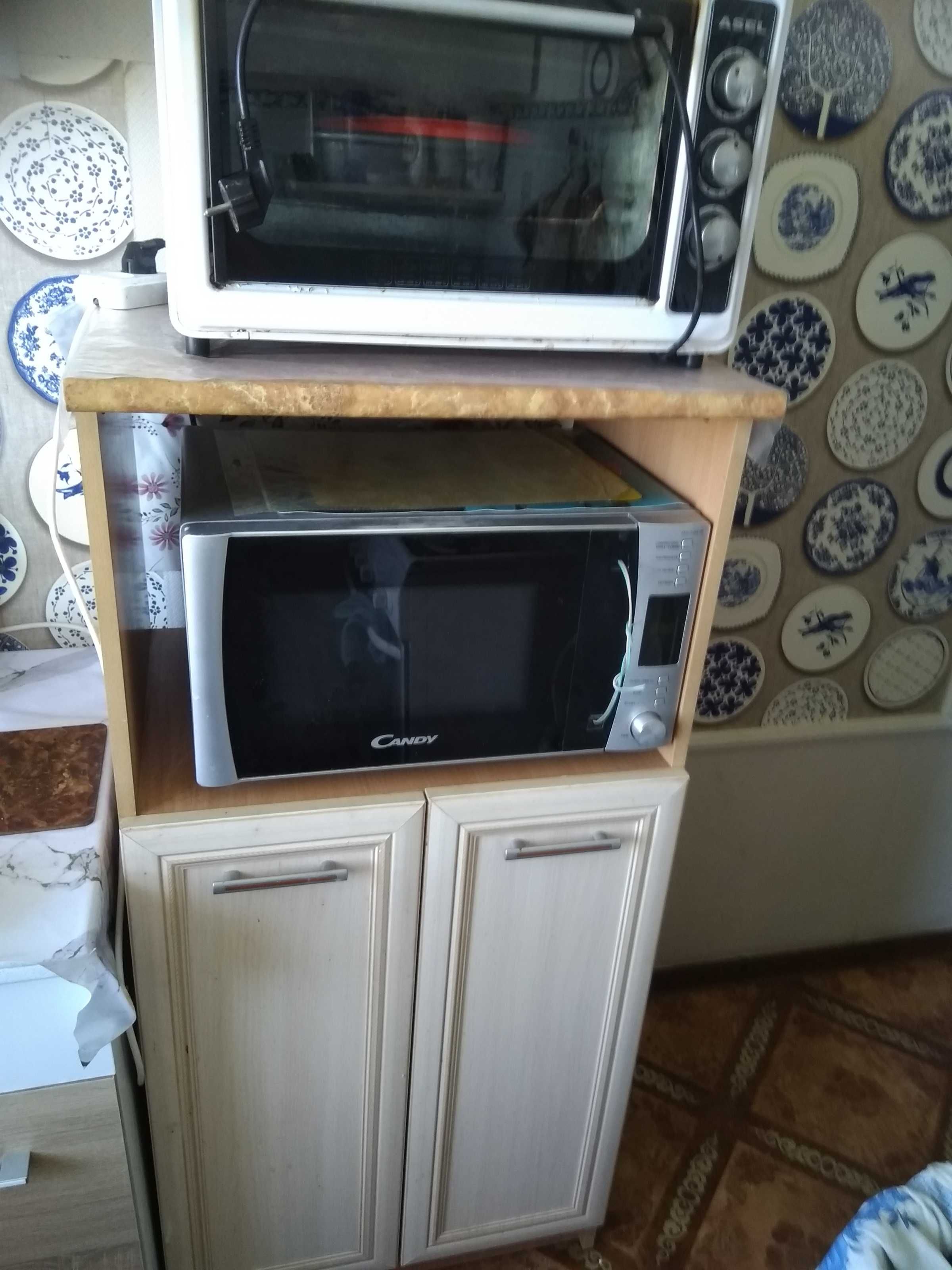 Продаю кухонную тумбу