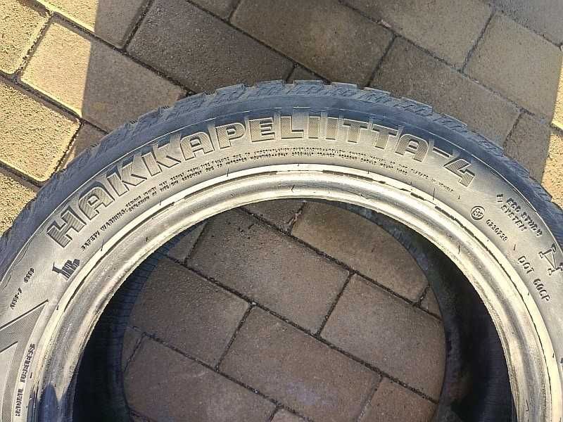 Шины 205/55 R16 - "Nokian Hakkapeliitta-4" (Россия), зимние.