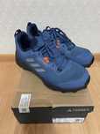 Продам кроссовки Adidas
