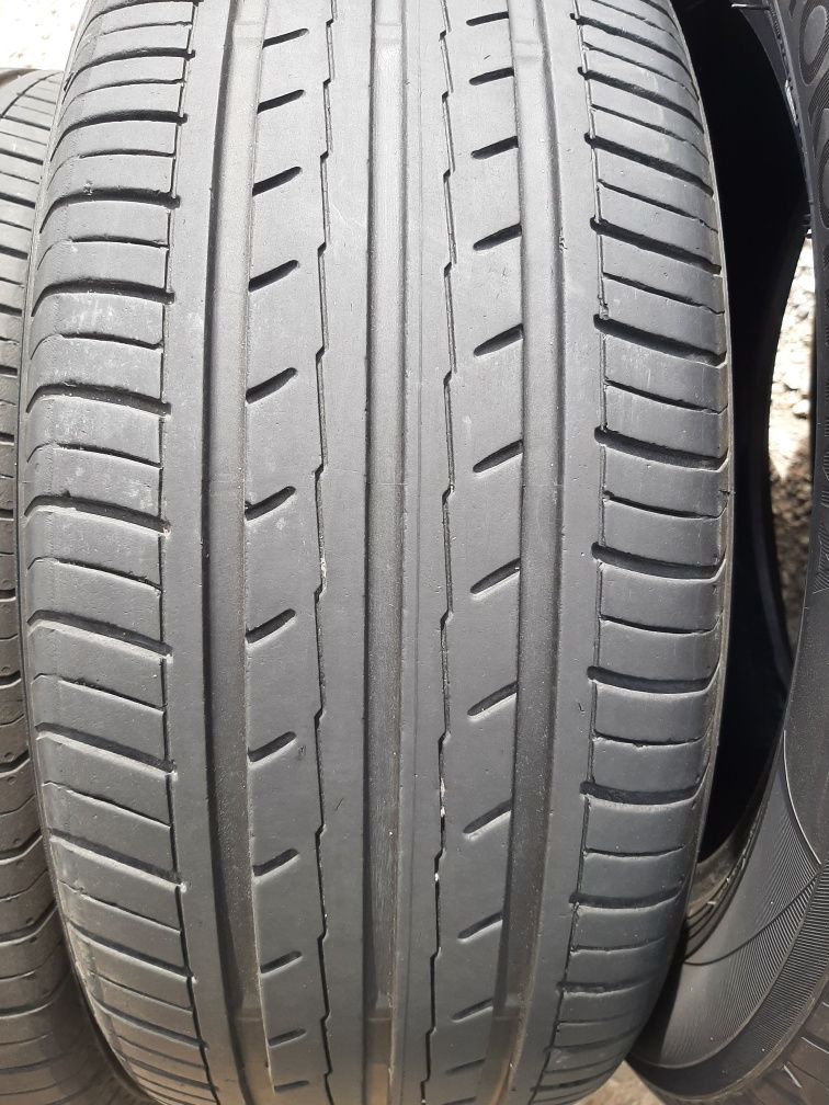 Продам шины 215/55/17 якогама