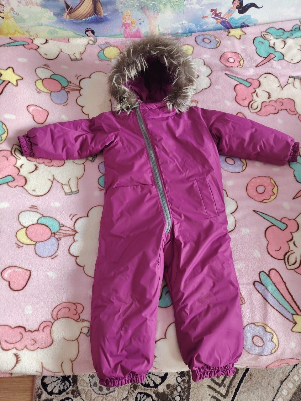 Продам зимние комбезы 104см и 110см