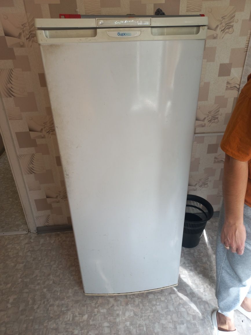 Продам холодильник