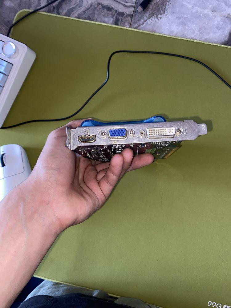Видеокарта Gigabyte GT 220 1GB DDR3