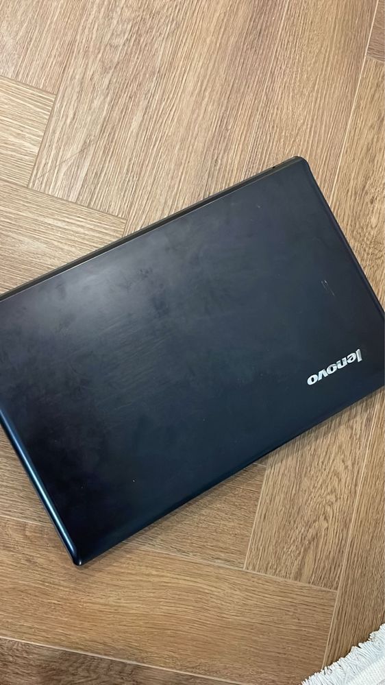Lenovo G760, core i5, 8 gb оперативки, 256 ссд, 2 гб видеокарта
