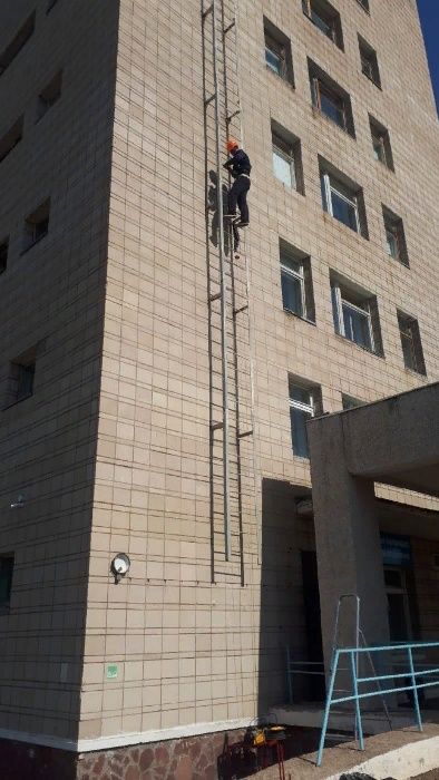 Испытание наружных лестниц и ограждений кровли в Кокшетау