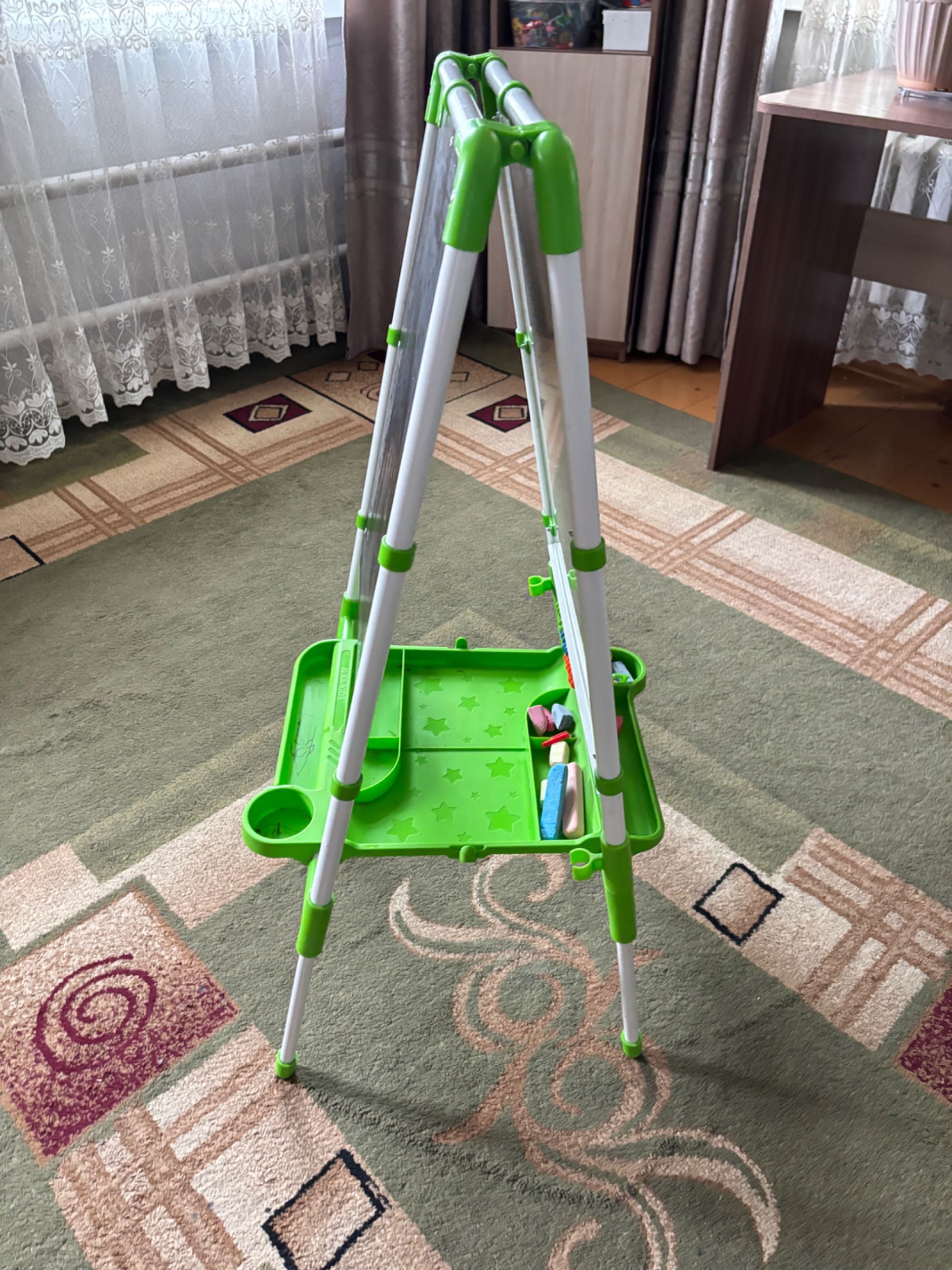 Продам мольберт детский