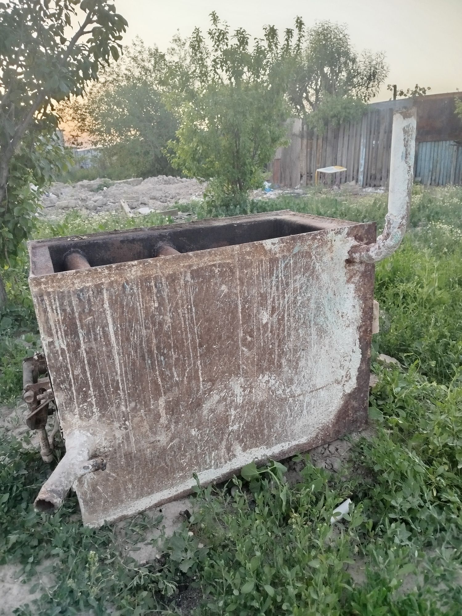 Продам печку стояла на кухне, крышка имеется