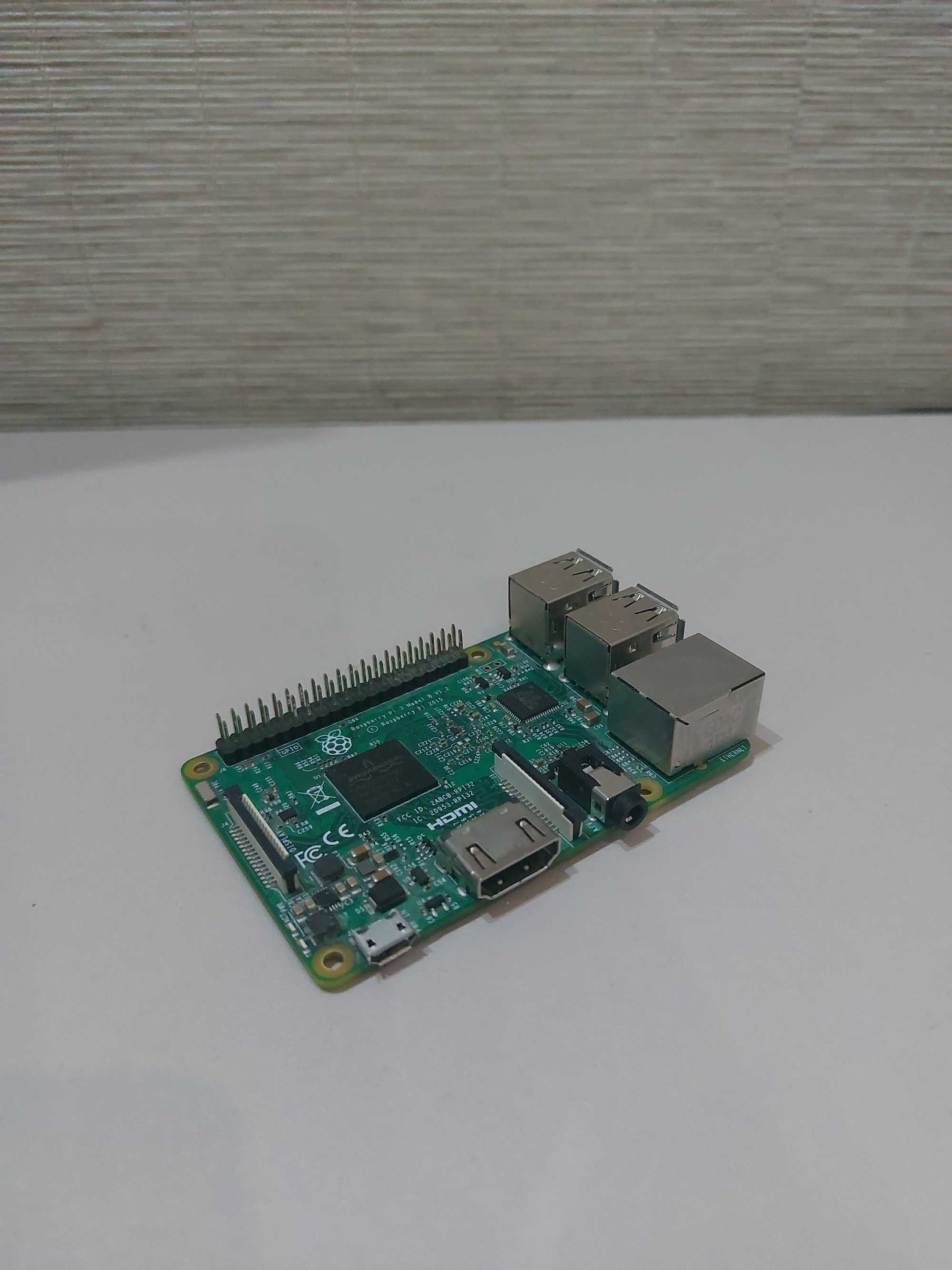 Микрокомпьютер Raspberry Pi 3B
