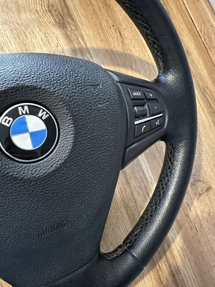 Продам руль на Бмв F10 F15 X5 бмв 3