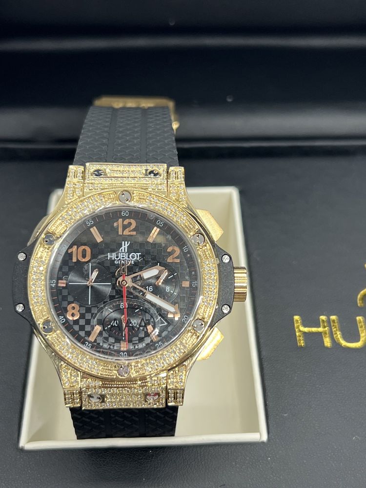 Часы hublot золотые