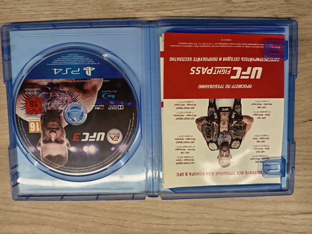 Диск UFC3 для консоли PS4 работает в отличном состояние.