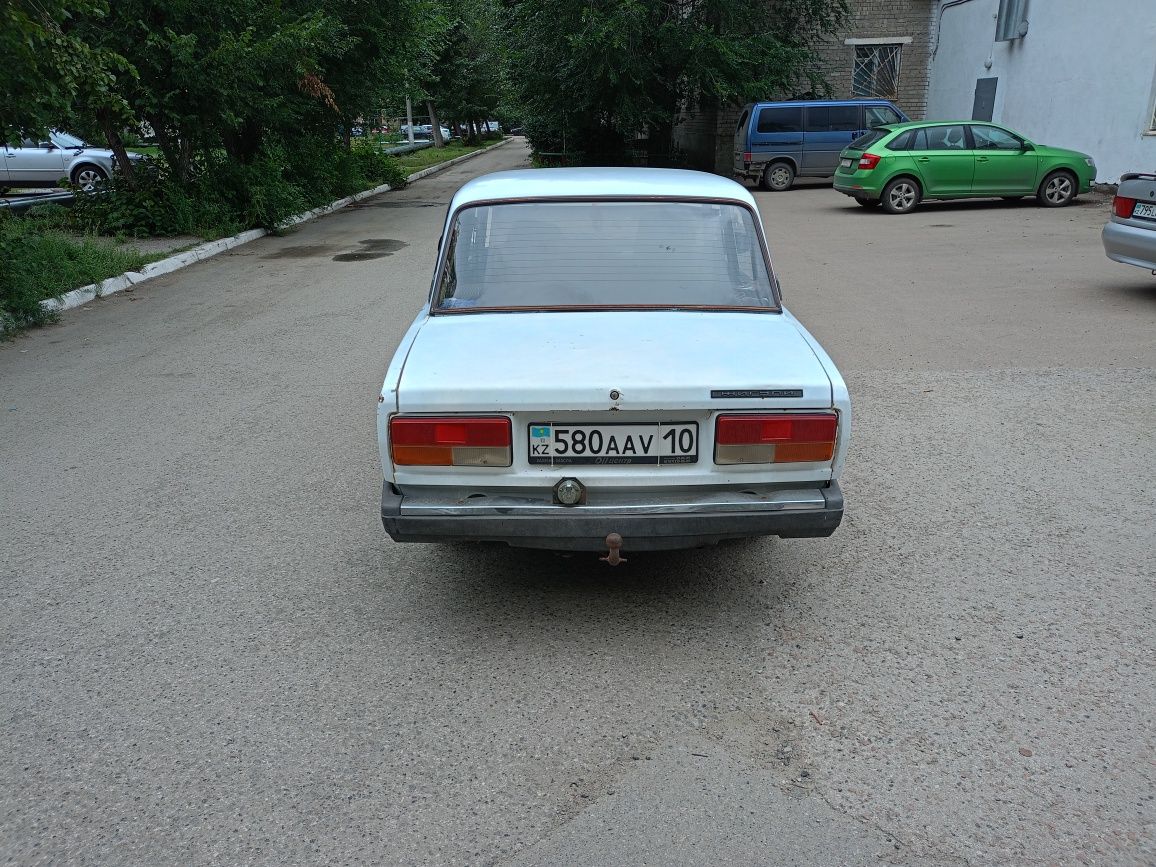 Продам ваз 2107 год выпуска 1999.