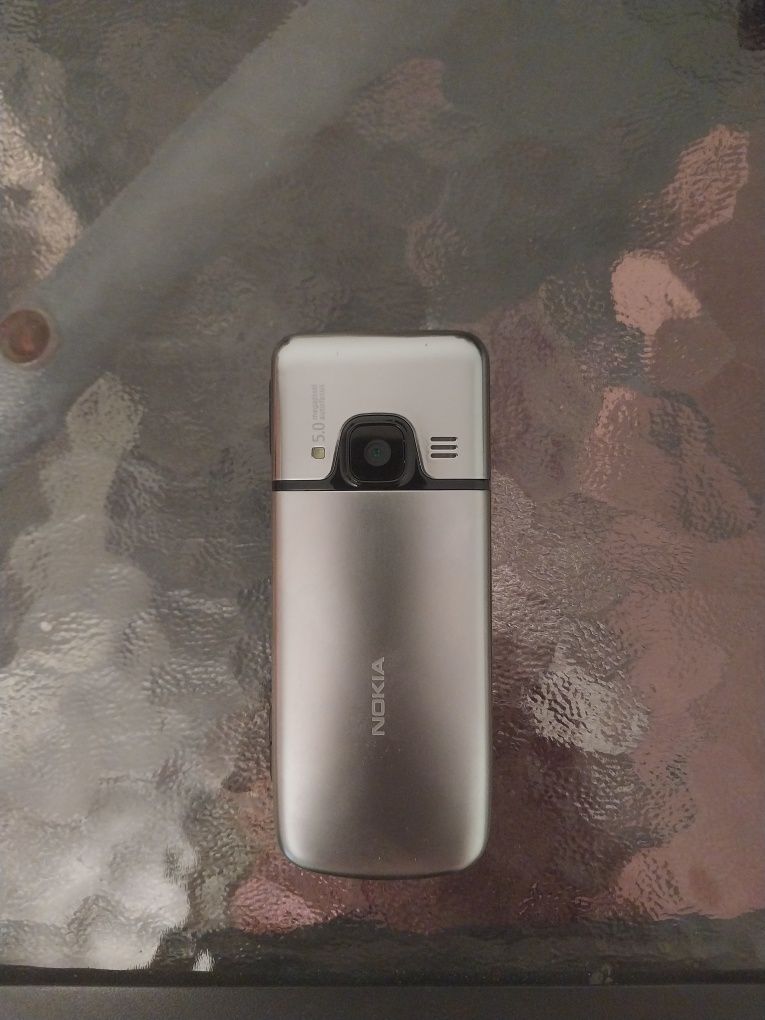 Продам NOKIA 6700c