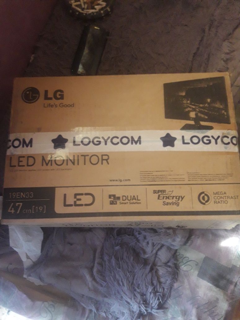 Продам монитор новый. 20.000.тг.LG