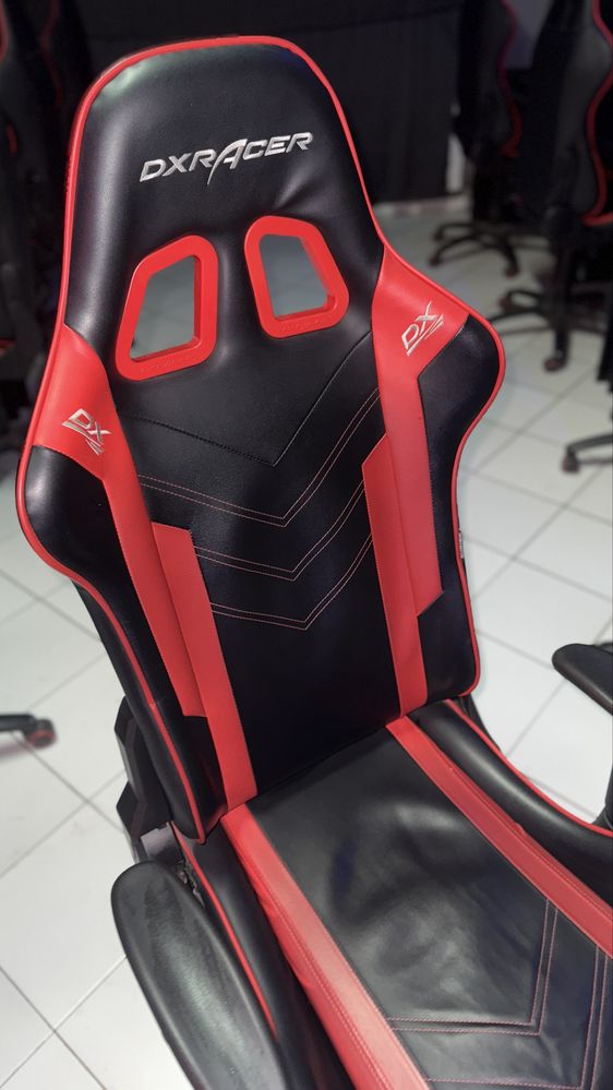 Игровое кресло Dxracer prince