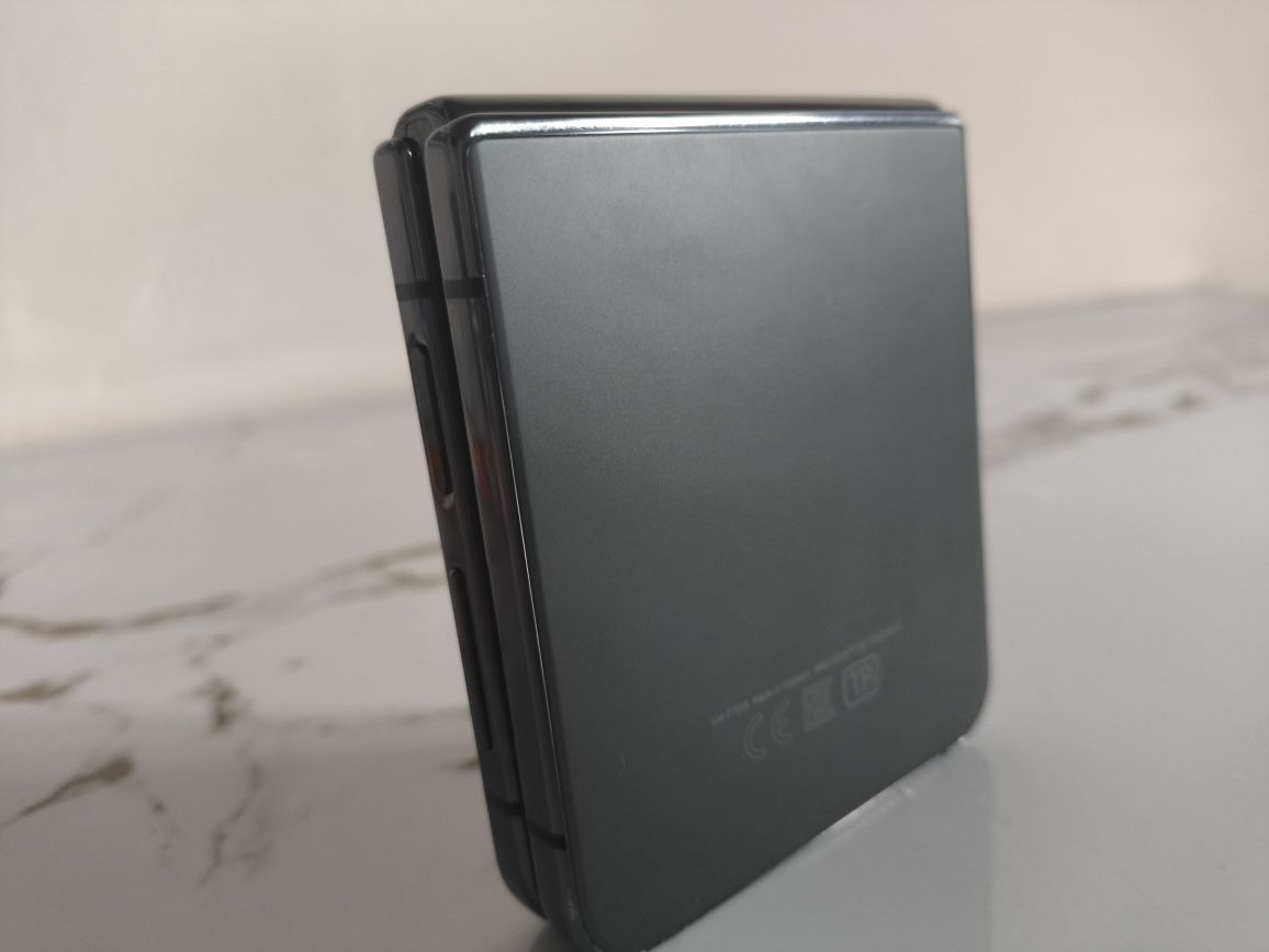 SAMSUNG GALAXY FLIP 4 в отличном состоянии/оригинал/128GB/супер сотка.