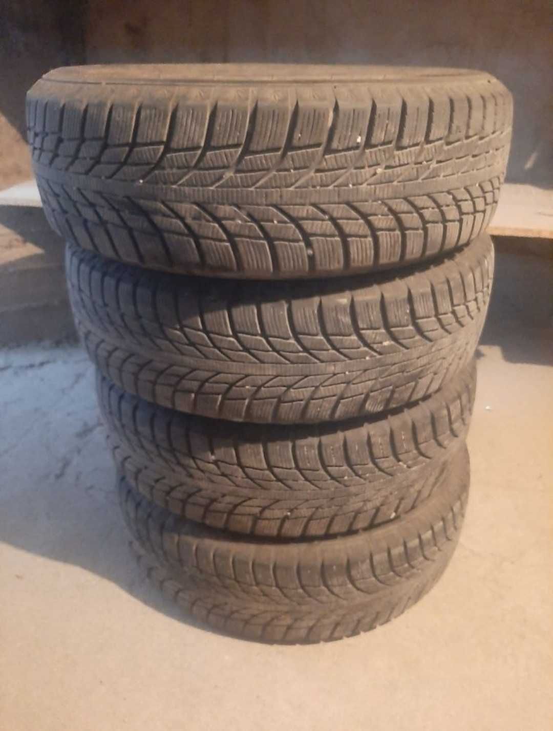 Продам зимни шины kumho