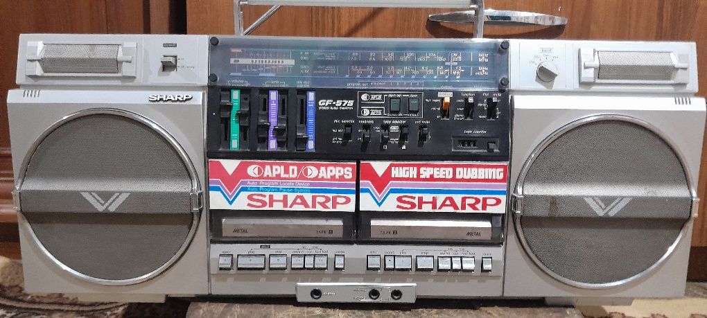 Магнитола SHARP 575 Производства Япония