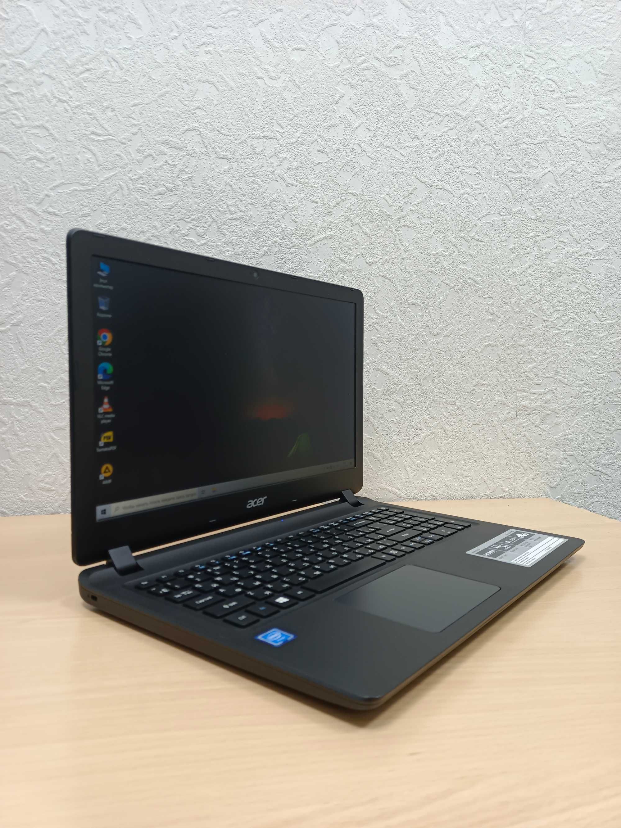 Acer Aspire ES-15 (2019 год) ноутбук в отличном состоянии
