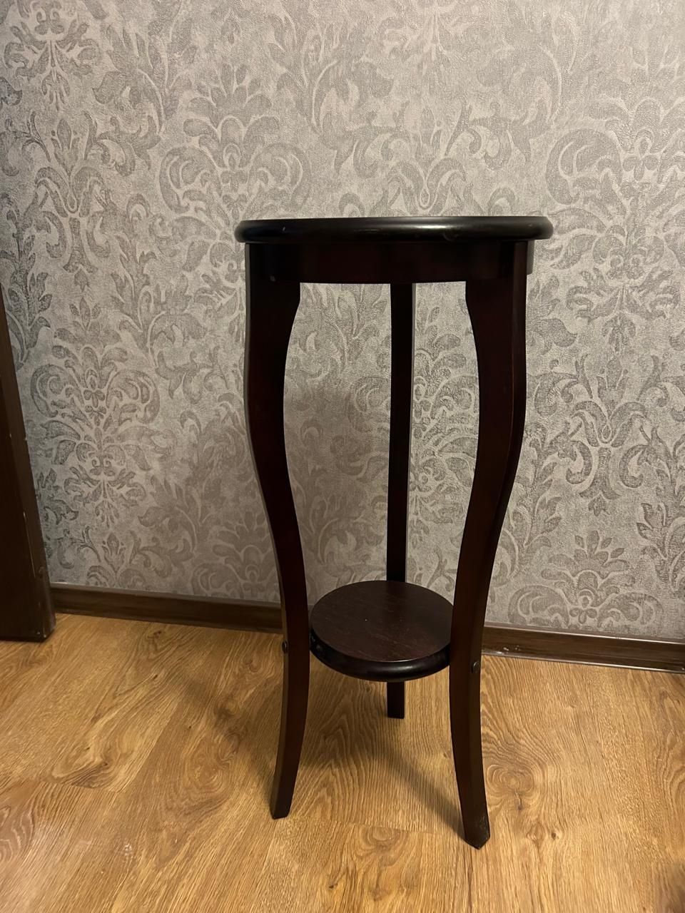 Подставка под цветы