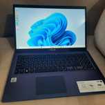 Продам ноутбук Asus б/у в идеальном состоянии.